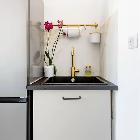 Lovely In Homestay Nice